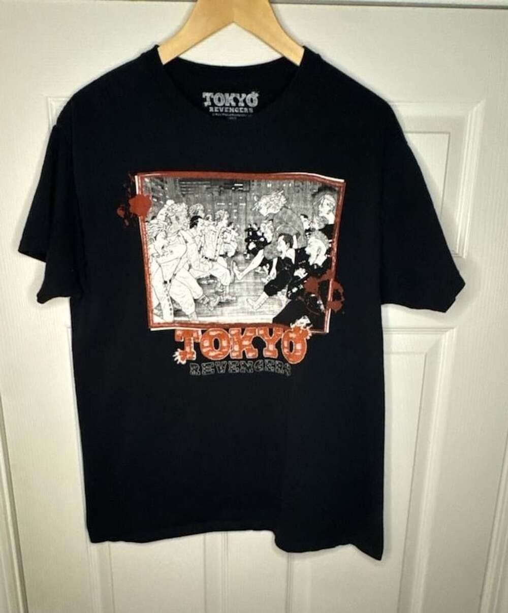 Tokyo Revengers Toman & Moebius Fight Graphic T-Shirt Black Size Large Anime